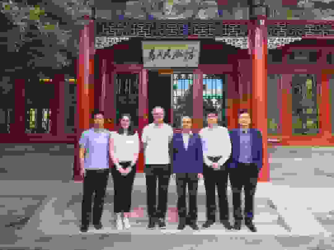 Representatives of École Polytechnique Fédérale de Lausanne (EPFL) Visit Tsinghua University for In-depth Communication with the MUST Team